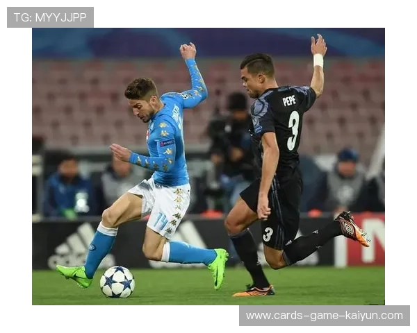 那不勒斯快速转移形成压制,前场威胁倍增