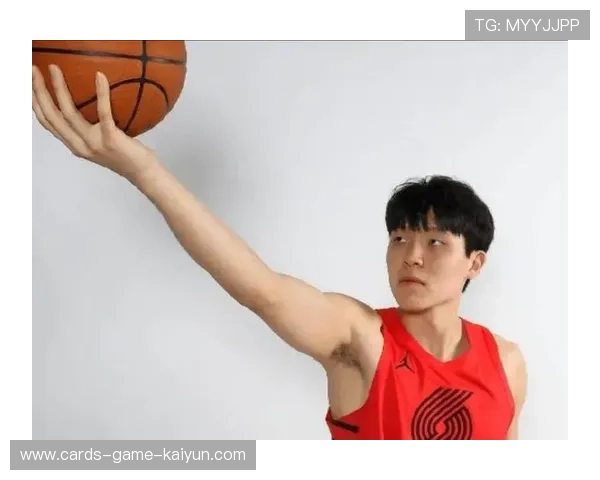 杨瀚森防守技术革新被教练点赞,赛场价值上升 杨瀚森防守技术革新被教练点赞,赛场价值上升